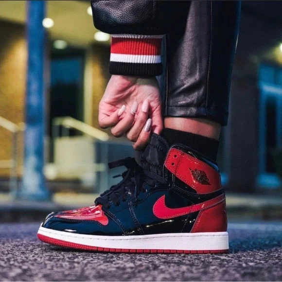 New!! Jordan 1 High Retro Patent Bred Men’s 8/Women’s 9.5 - Picture 4 of 4